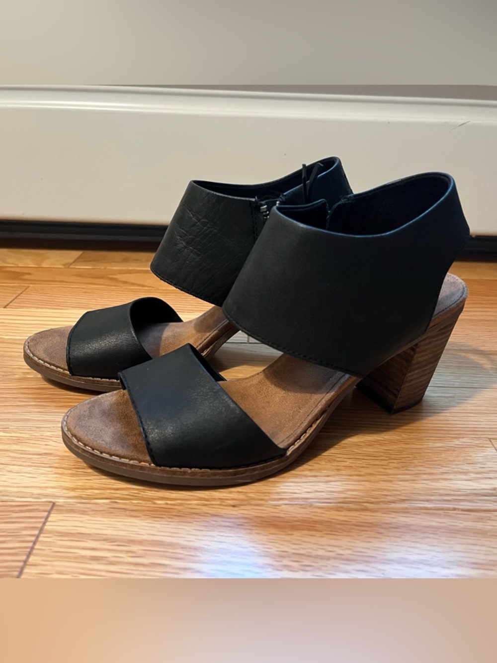 Toms Majorca Women's Black Open-Toe Block Heel Sandals